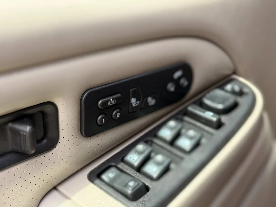 2006 Cadillac Escalade & EXT 2nd Gen - Image 12 of 18