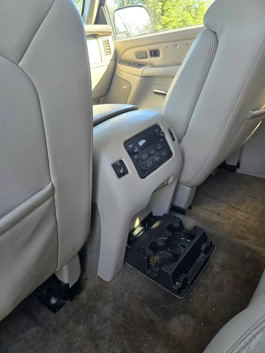 2006 Cadillac Escalade & EXT 2nd Gen - Image 9 of 11