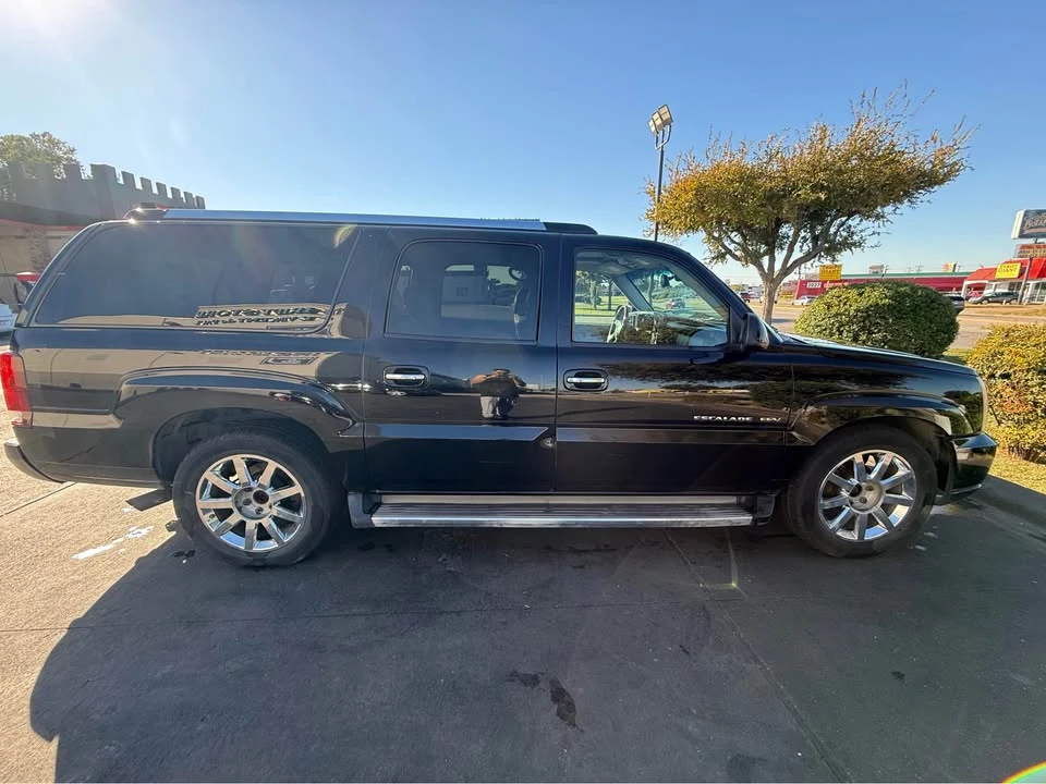 2006 Cadillac Escalade & EXT 2nd Gen - Image 4 of 13