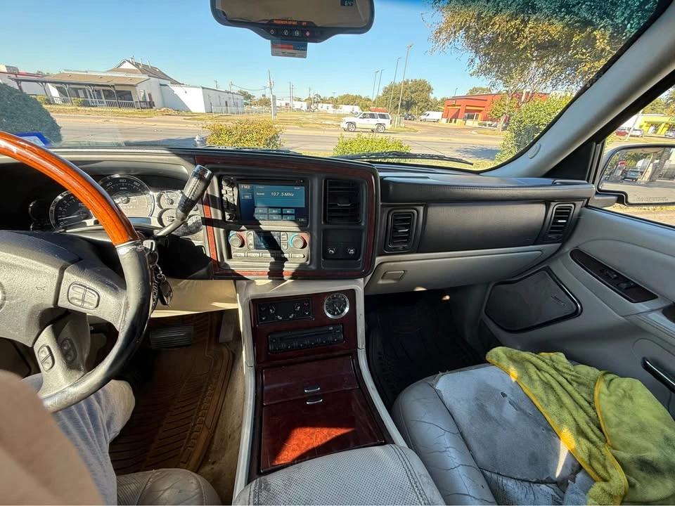 2006 Cadillac Escalade & EXT 2nd Gen - Image 13 of 13