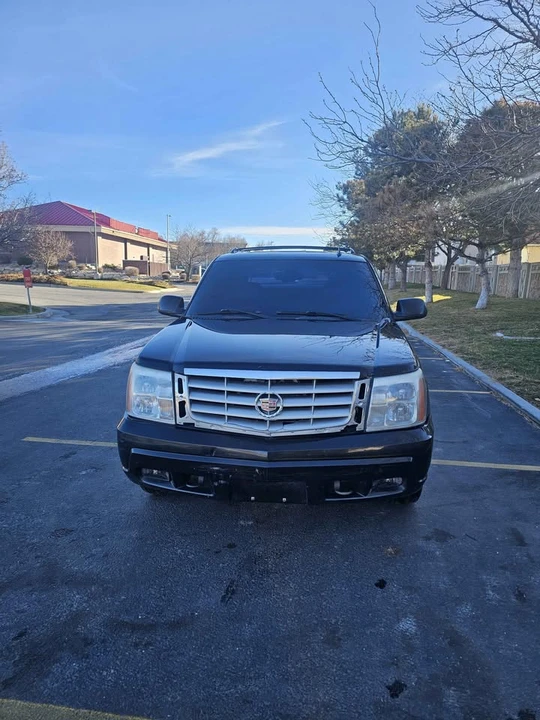 2006 Cadillac Escalade & EXT 2nd Gen - Image 2 of 11