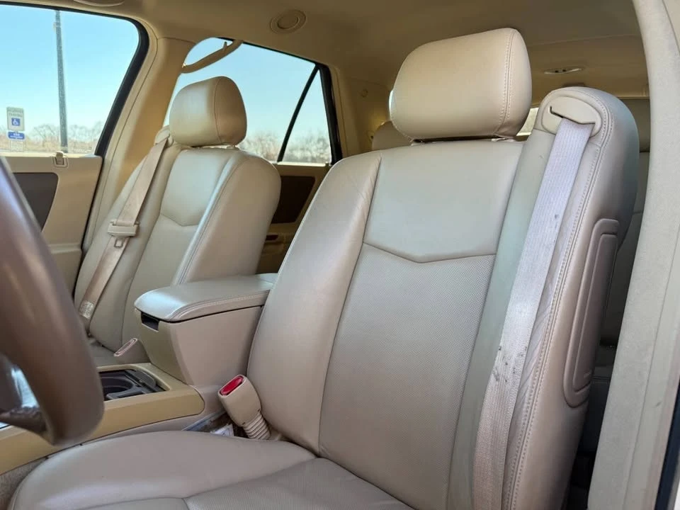2006 Cadillac SRX - Image 14 of 20