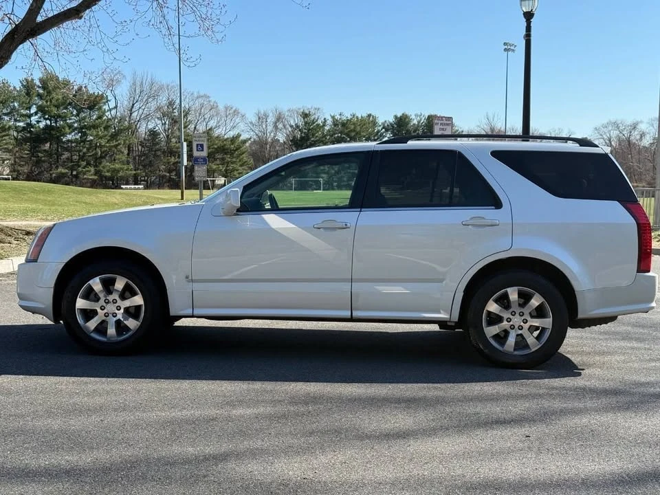 2006 Cadillac SRX - Image 10 of 20