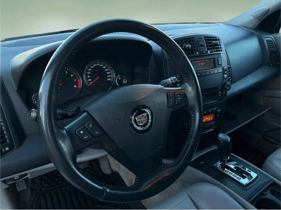 2006 Cadillac SRX - Image 15 of 19