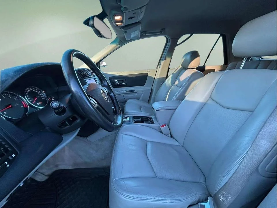 2006 Cadillac SRX - Image 10 of 20