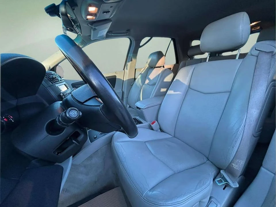 2006 Cadillac SRX - Image 9 of 20