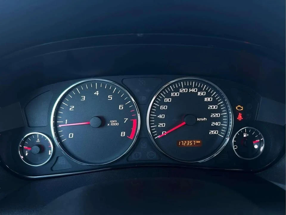 2006 Cadillac SRX - Image 16 of 20
