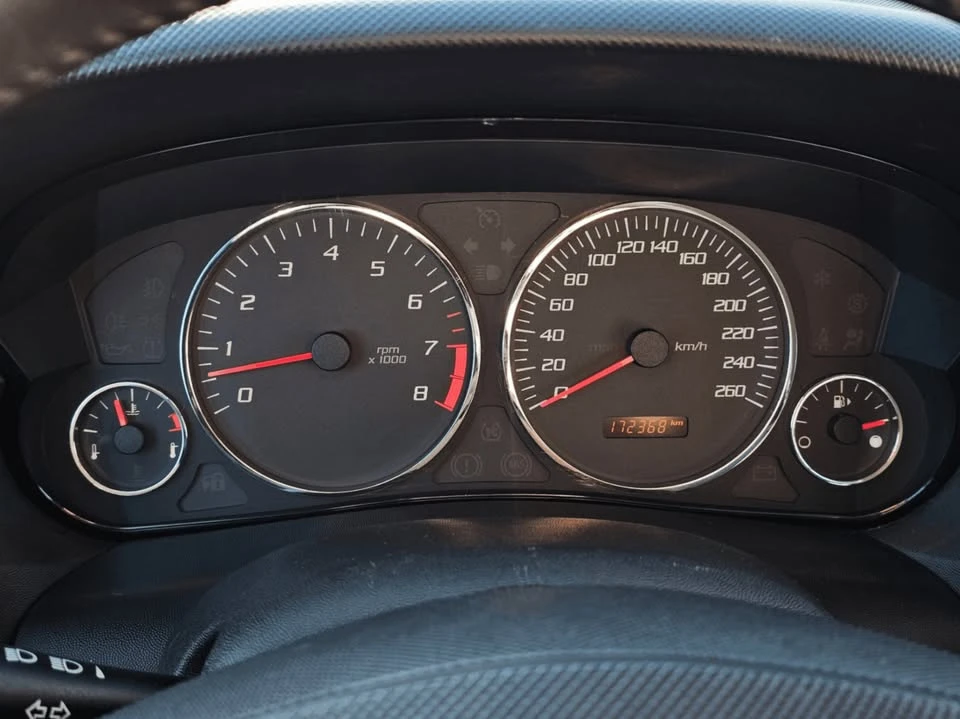 2006 Cadillac SRX - Image 17 of 20