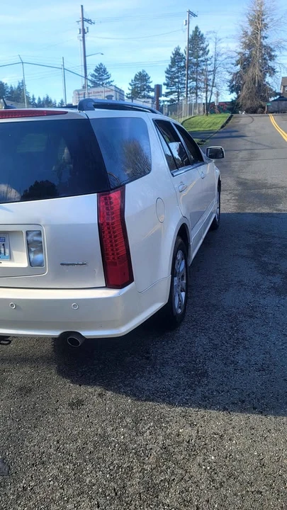 2006 Cadillac SRX - Image 3 of 7