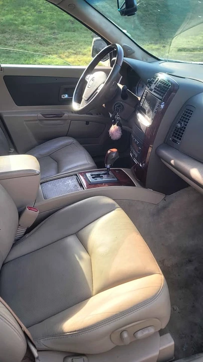 2006 Cadillac SRX - Image 7 of 7