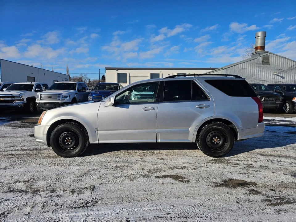2006 Cadillac SRX - Image 8 of 20