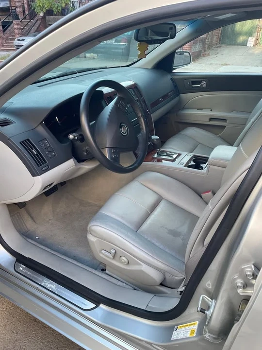 2006 Cadillac STS - Image 5 of 10