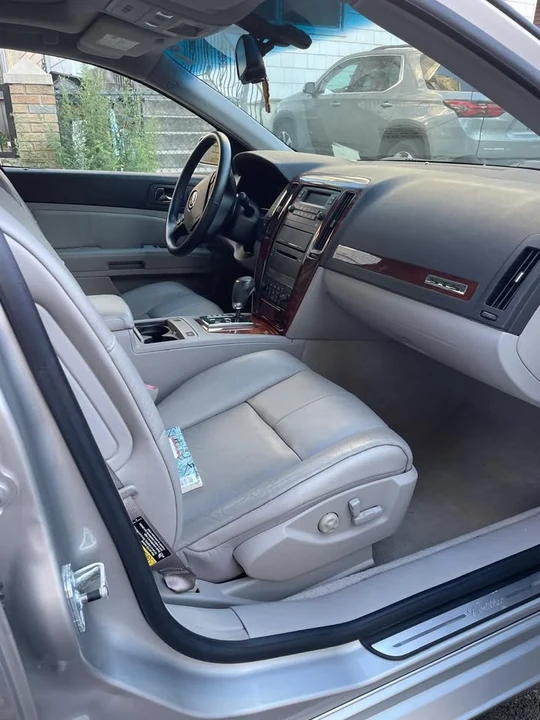 2006 Cadillac STS - Image 2 of 10