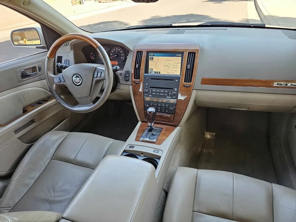 2006 Cadillac STS - Image 9 of 10