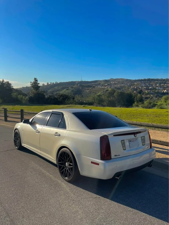 2006 Cadillac STS - Image 2 of 9