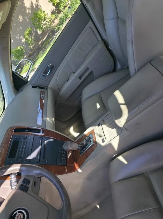 2006 Cadillac STS - Image 8 of 9
