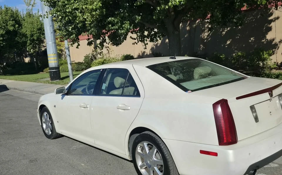 2006 Cadillac STS - Image 4 of 9