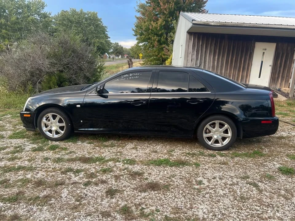 2006 Cadillac STS - Image 2 of 8