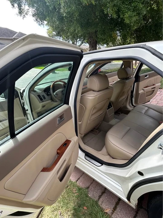 2006 Cadillac STS - Image 8 of 14