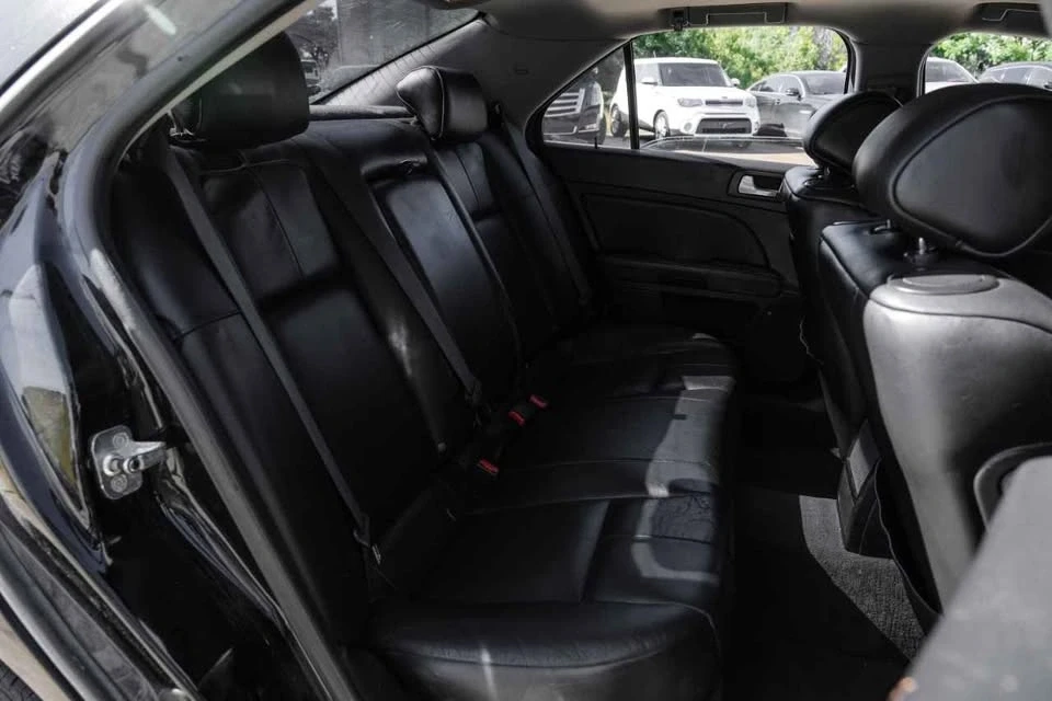 2006 Cadillac STS - Image 16 of 18