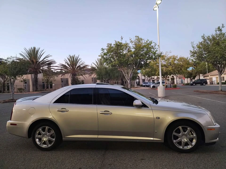 2006 Cadillac STS - Image 10 of 14
