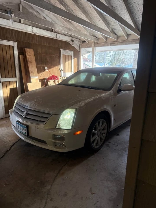 2006 Cadillac STS - Image 2 of 6