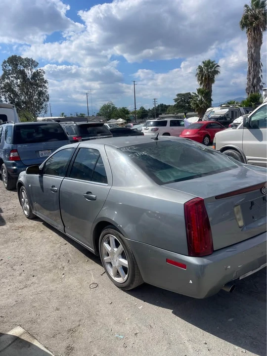 2006 Cadillac STS - Image 2 of 4
