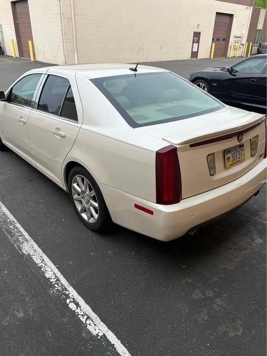 2006 Cadillac STS - Image 3 of 9