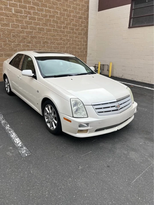 2006 Cadillac STS - Image 2 of 9