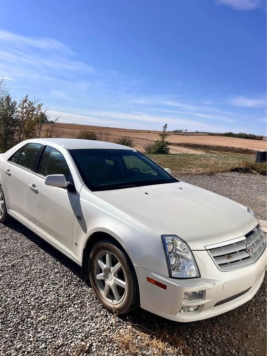 2006 Cadillac STS-V - Image 2 of 6