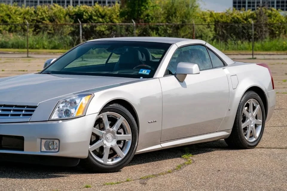 2006 Cadillac XLR - Image 17 of 20