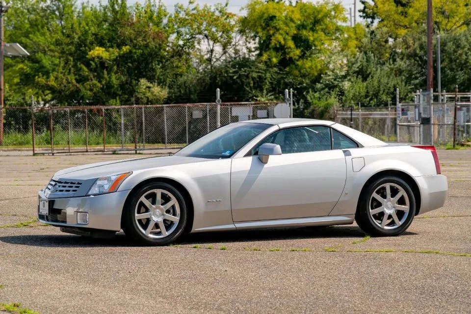 2006 Cadillac XLR - Image 7 of 20