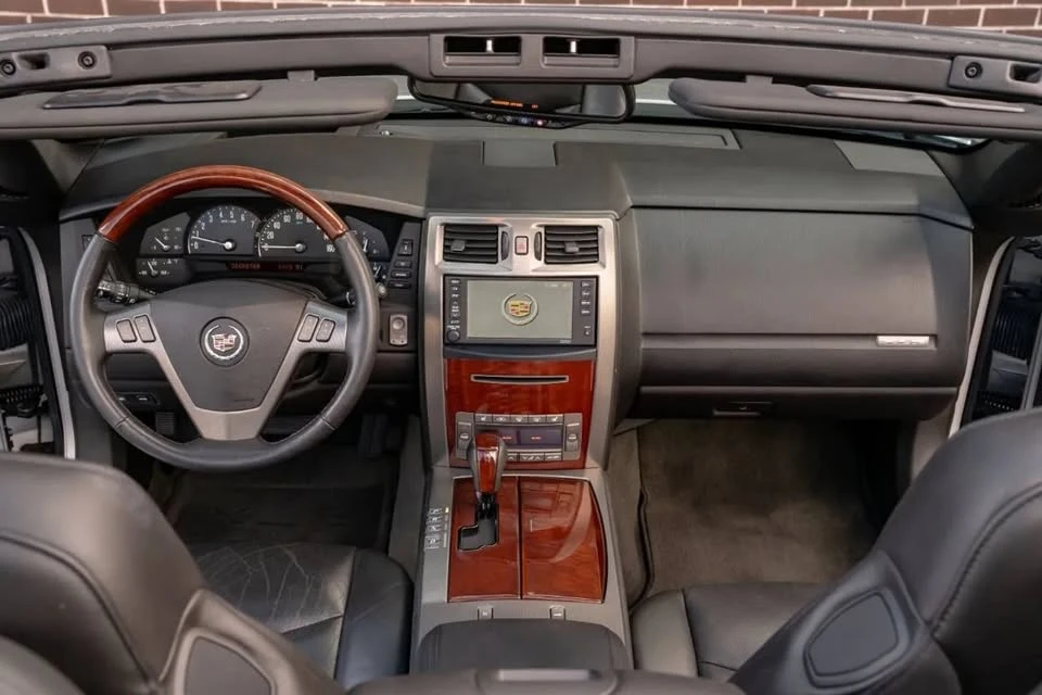 2006 Cadillac XLR - Image 11 of 20