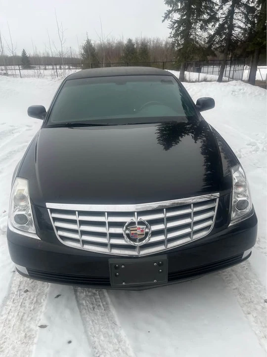 2006 Cadillac DTS - Image 2 of 6