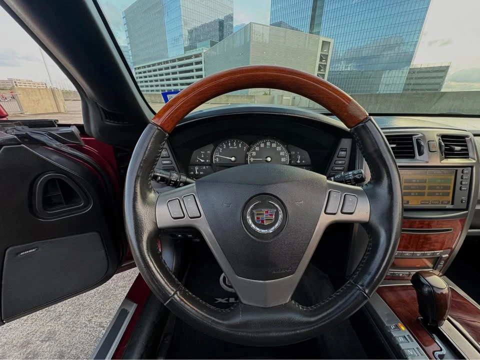 2006 Cadillac XLR - Image 15 of 20