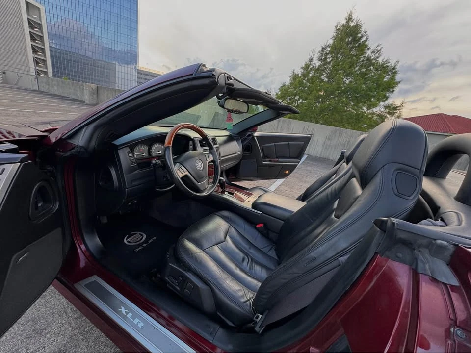 2006 Cadillac XLR - Image 11 of 20