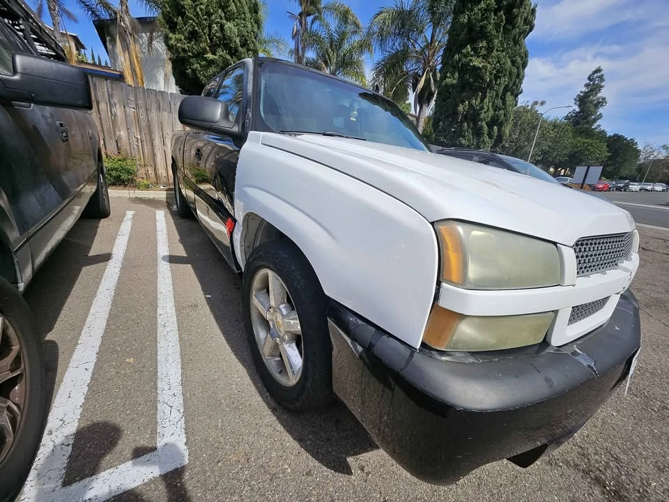2006 Chevrolet Silverado - Image 2 of 5