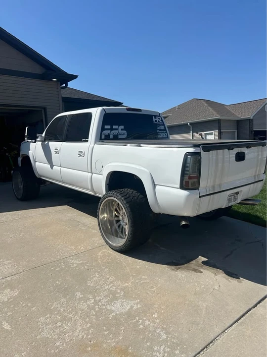 2006 Chevrolet Silverado 1st Gen - Image 3 of 11