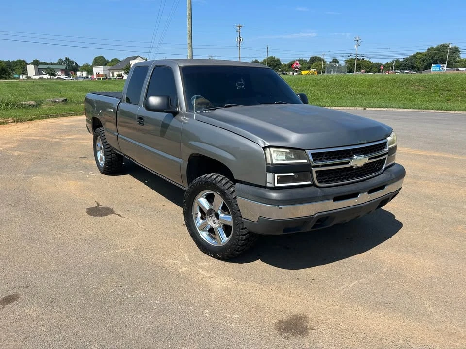 2006 Chevrolet Silverado 1st Gen - Image 2 of 16