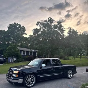 2006 Chevrolet 1500 Regular Cab · Short Bed