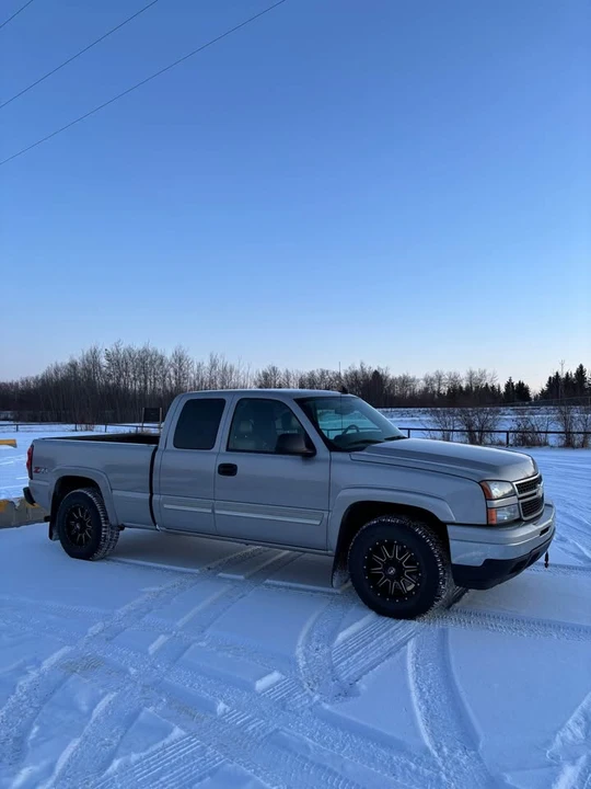 2006 Chevrolet Silverado 1st Gen - Image 2 of 11