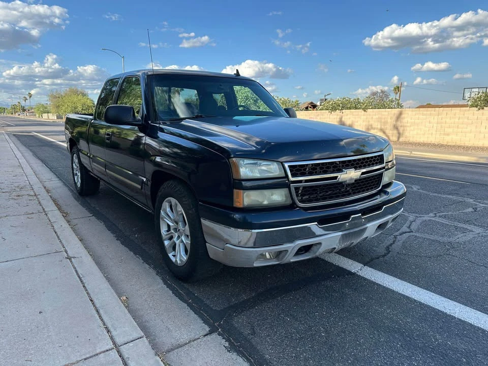 2006 Chevrolet Silverado 1st Gen - Image 2 of 10