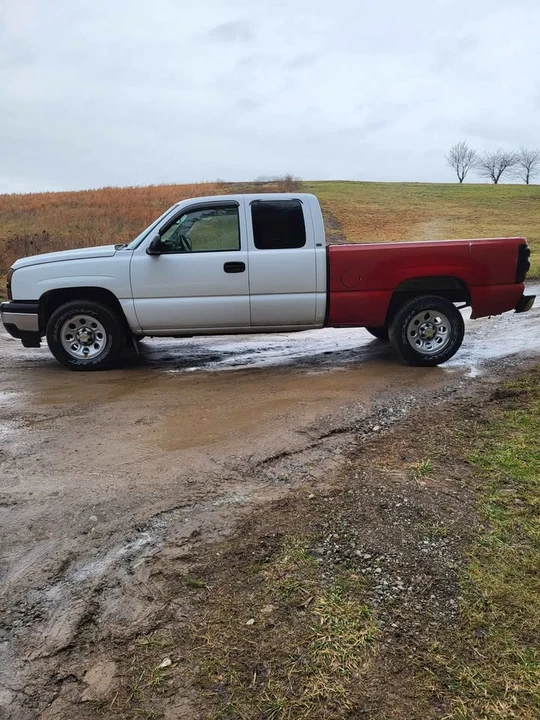 2006 Chevrolet Silverado 1st Gen - Image 2 of 11