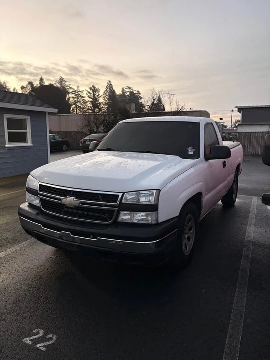 2006 Chevrolet Silverado 1st Gen - Image 2 of 3