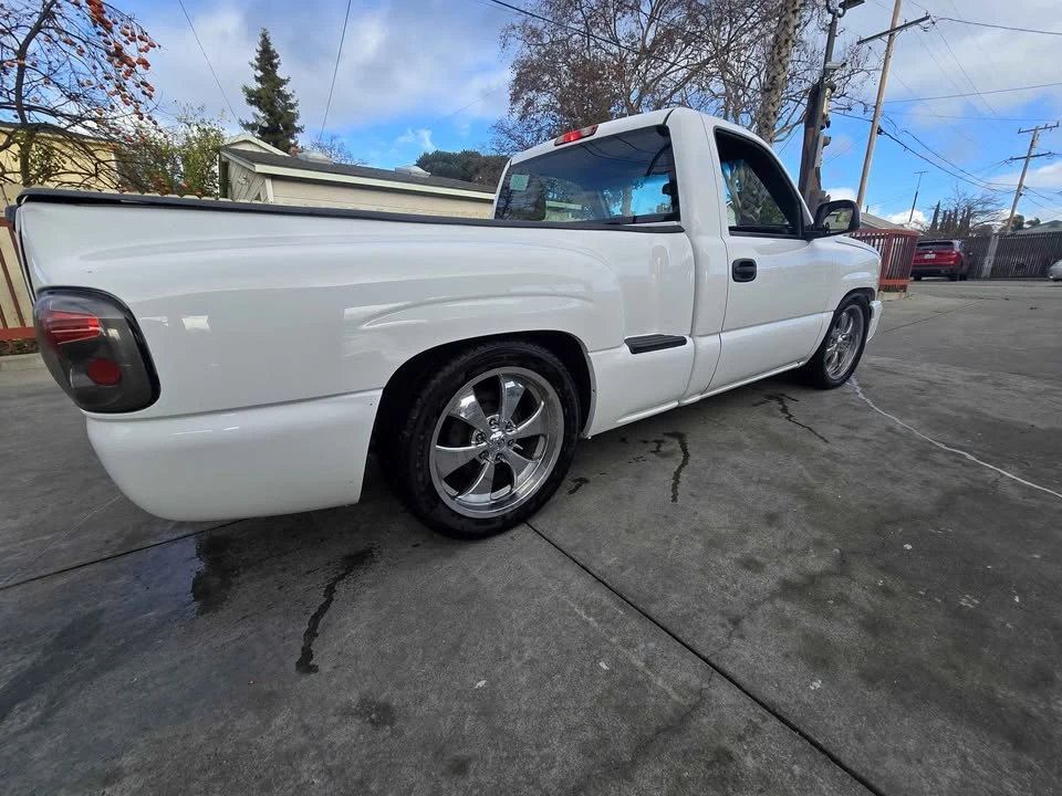 2006 Chevrolet Silverado 1st Gen - Image 2 of 15