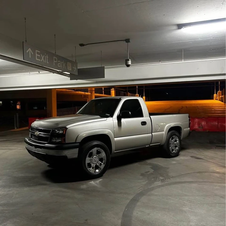 2006 Chevrolet Silverado 1st Gen - Image 2 of 12