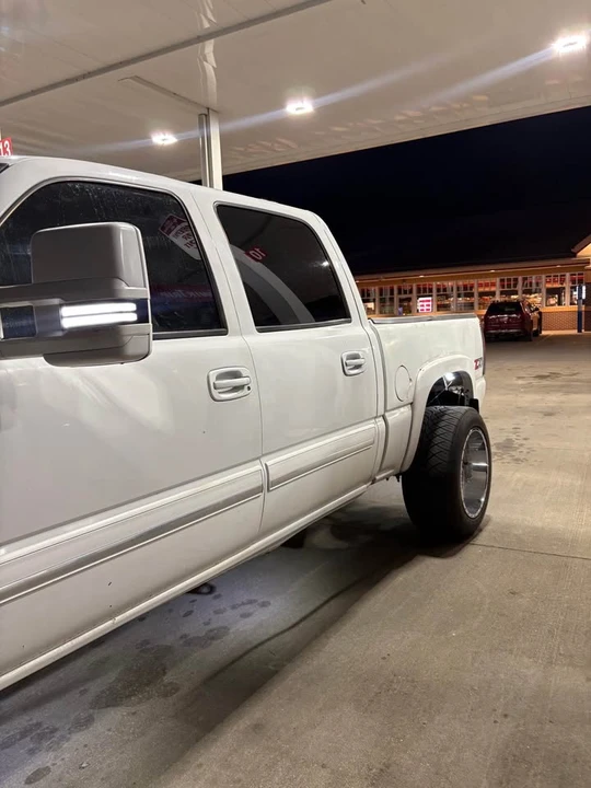 2006 Chevrolet Silverado 1st Gen - Image 6 of 19