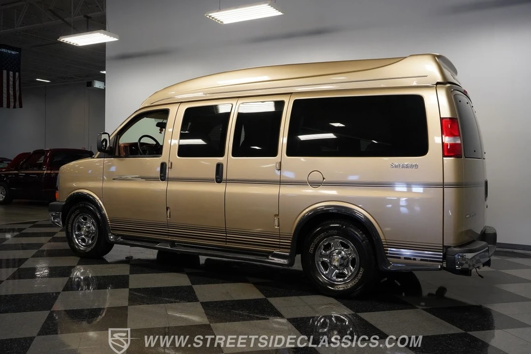 2006 Chevrolet Express - Image 8 of 12