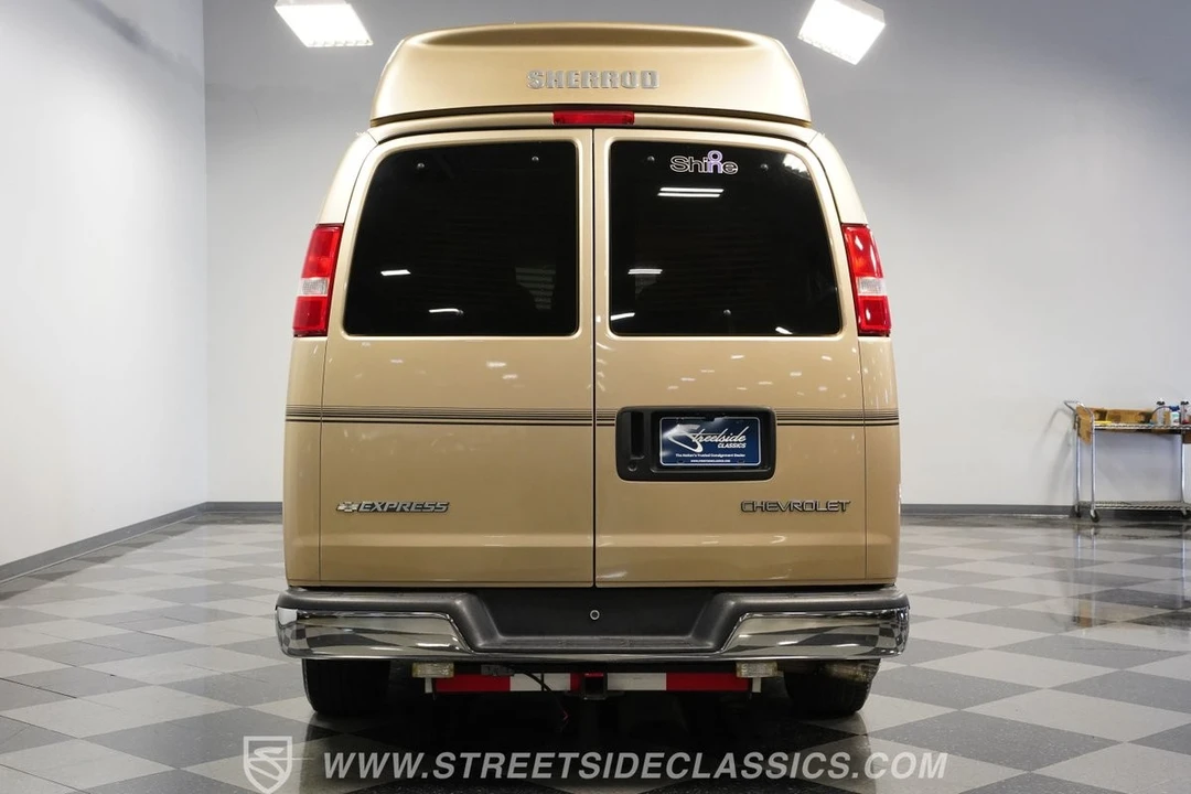 2006 Chevrolet Express - Image 10 of 12