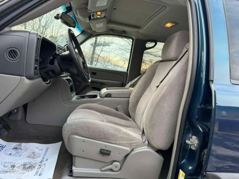 2006 Chevrolet Avalanche - Image 10 of 12